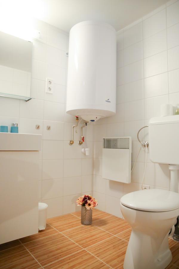 Macskako Apartman Eger Buitenkant foto